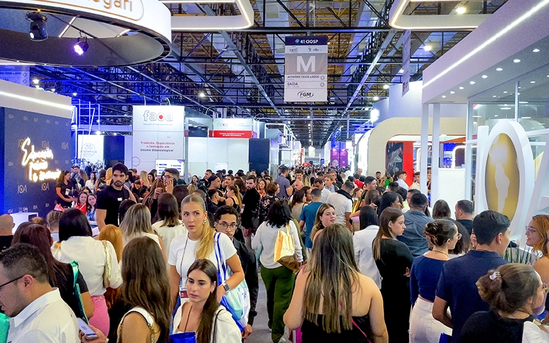 CIOSP é um dos maiores e mais respeitados eventos de Odontologia do mundo, que se supera a cada ano em qualidade e recorde de público