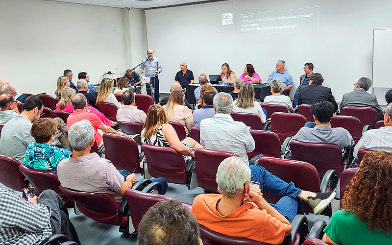 O encontro reuniu presidentes, vice-presidentes e representantes das Regionais da APCD