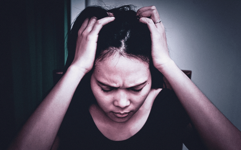 Os números apresentados revelam que a prevalência de transtornos de saúde mental varia de acordo com o gênero e que mulheres são desproporcionalmente mais impactadas