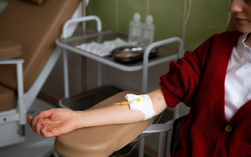 Criada em 2015 pelo Ministério da Saúde, a campanha "Junho Vermelho" visa conscientizar sobre o ato de doar sangue